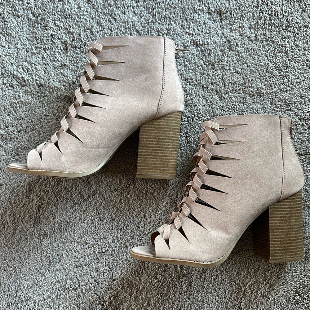 Open toed heels